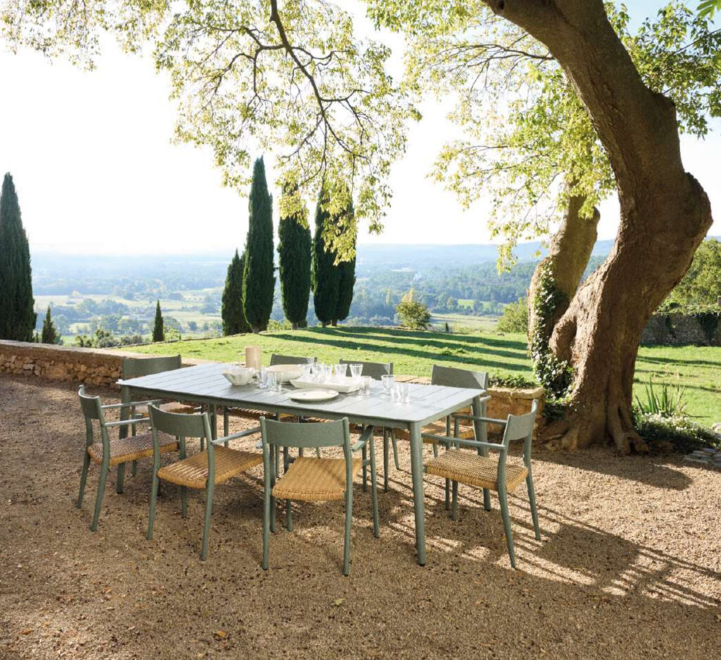 Table Catalogue maison du monde 2026
